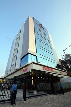 Hotel Better Home International Hotel Entrance