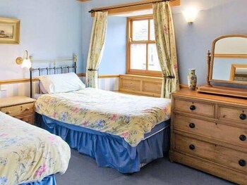 Nimbus House Guestroom