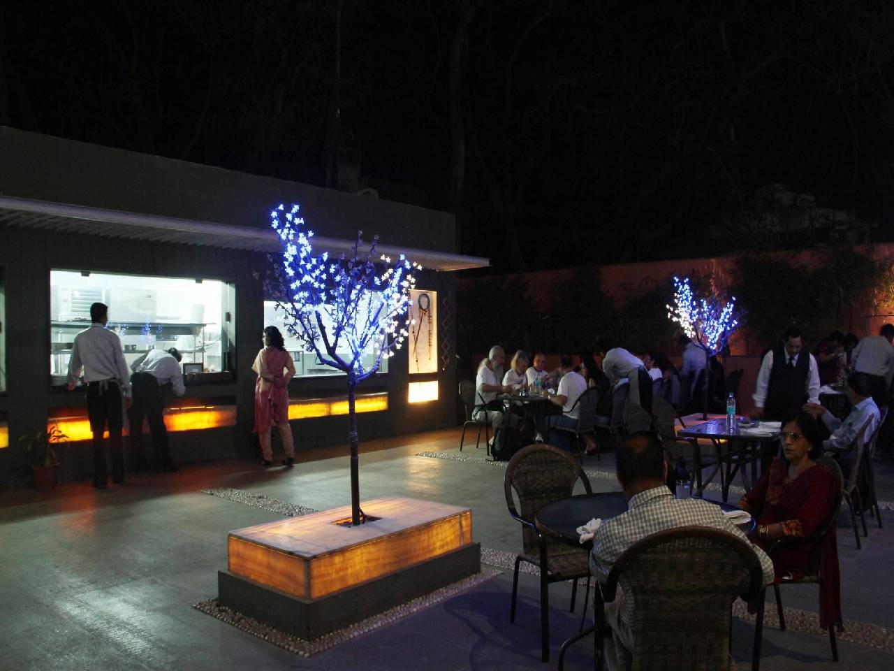 Oyo 2037 Hotel Manor 