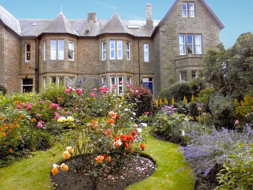 Stone Guard Guest House 