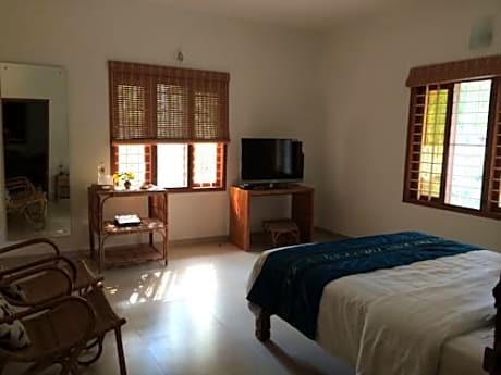 Alamanda Guest House 
