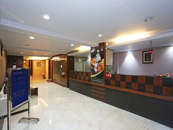 Oyo 4454 B&b Hotel Reception Hall
