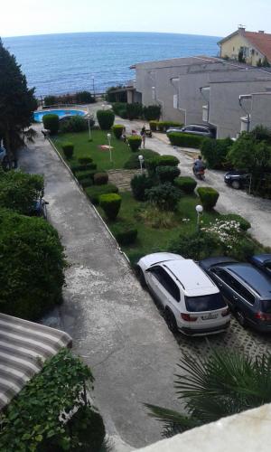 Beach Apartment Krasi Hotel Description