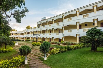 Hotel Landmark Hotel Front