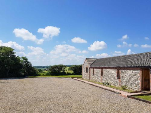 Field Barn 