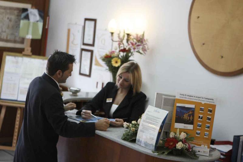Beauty Farm Villa Luisa (بیوتی فارم ویلا لویسا) Lobby
