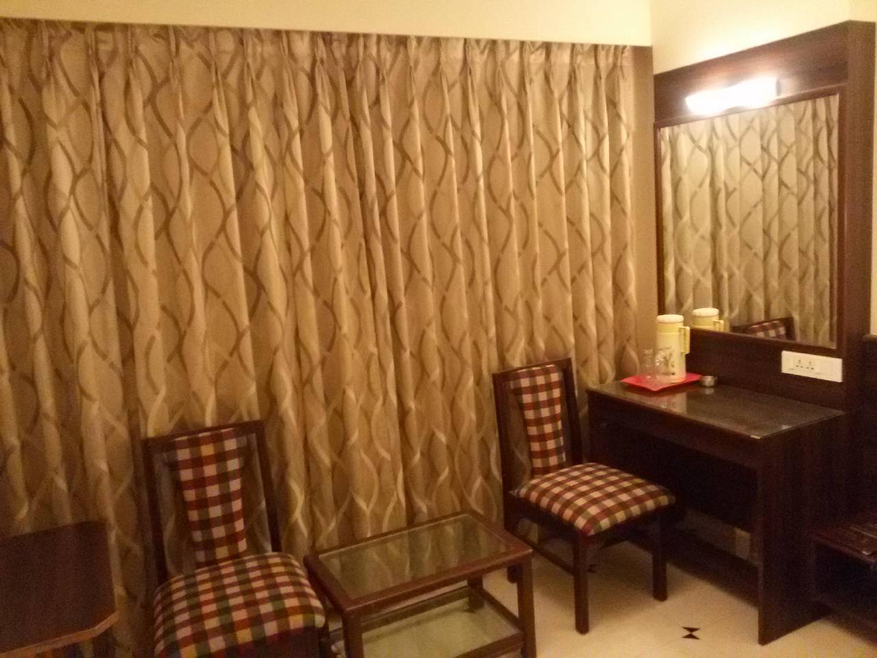 Hotel Elegant 