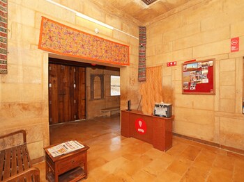 Oyo 3415 Hotel Heera Court Reception