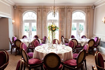 Brockencote Hall Breakfast Area