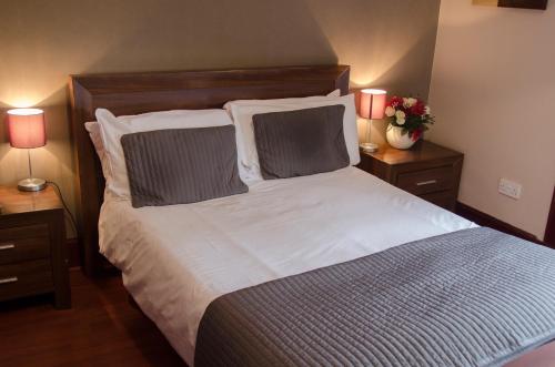 The Fullarton Park Hotel 