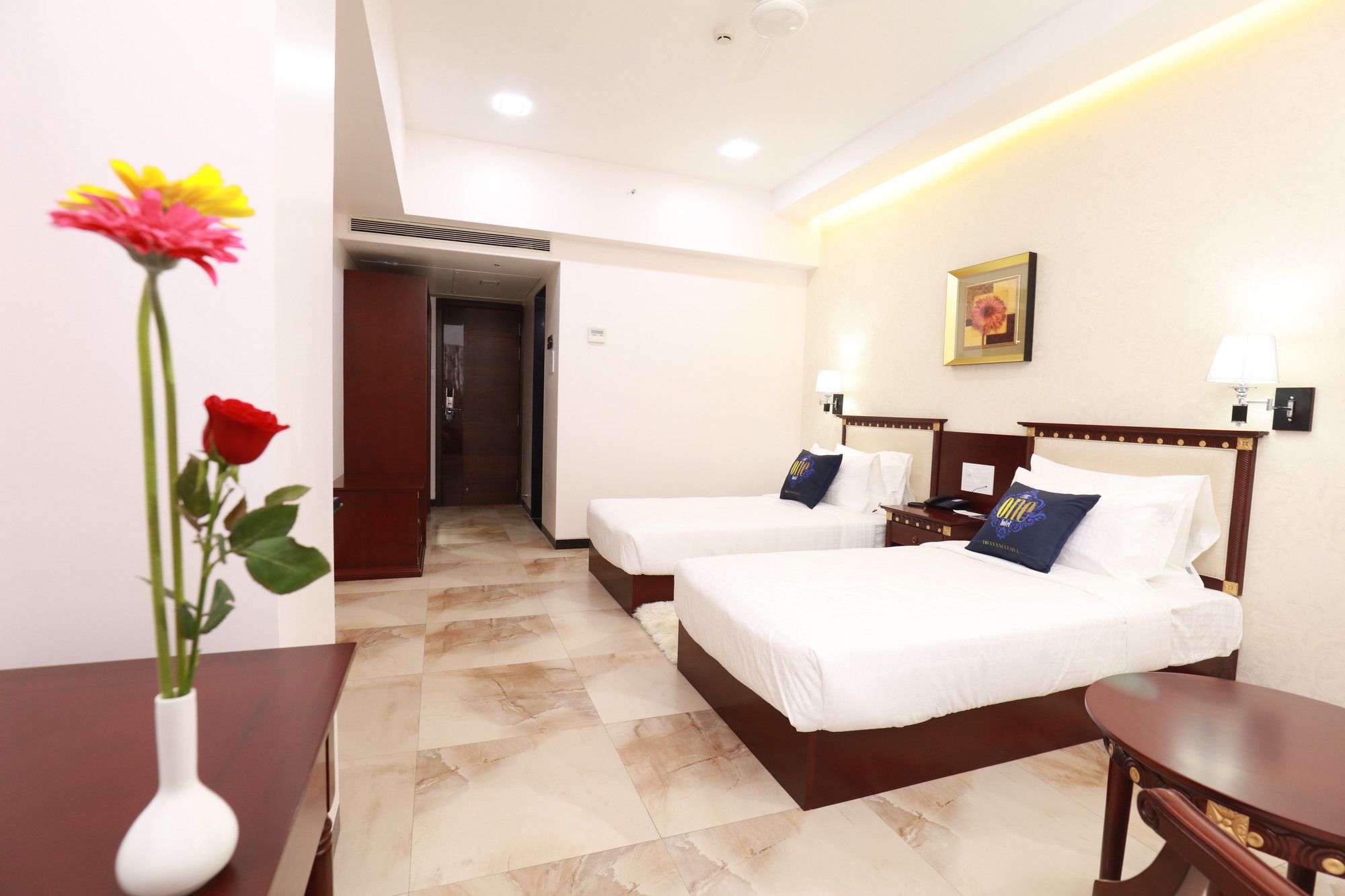The One Hotel 