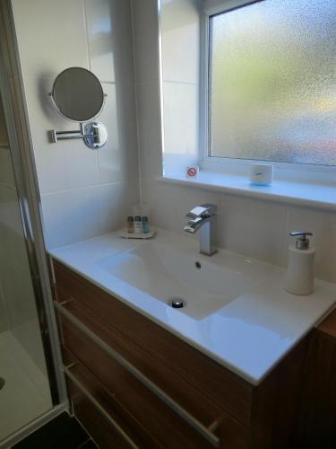 Coombe Dale Accommodation (كومب دال آككوموداشن) 