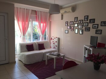 Suburban Deluxe Lodging & Retreat Featured Image