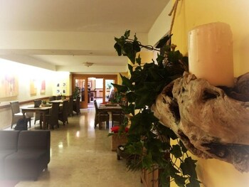 Hotel Ede Breakfast Area