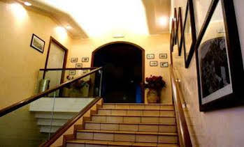 Hotel Mondial 