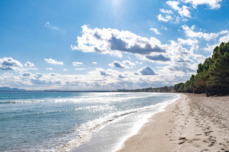 Eix Alzinar Mar Suites Adults Only Beach