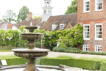 Champneys Henlow Exterior detail