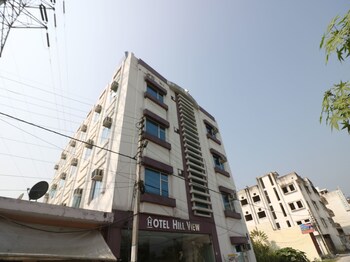 Oyo 9844 Hotel Hill View Hotel Front