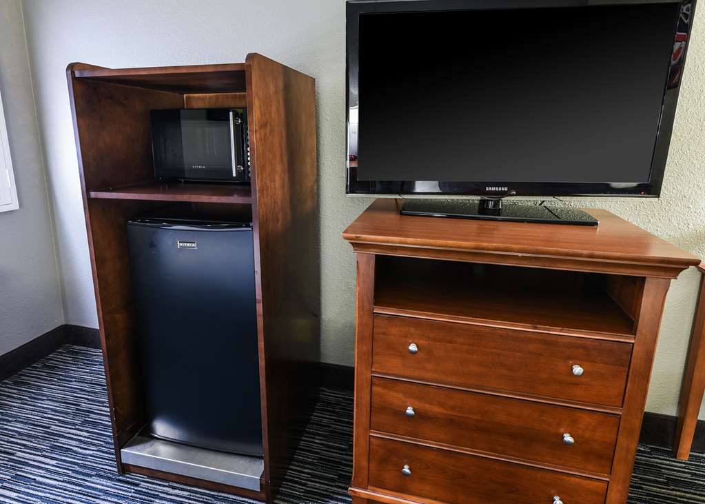 Best Western Mccarran Inn Guest Room Amenities