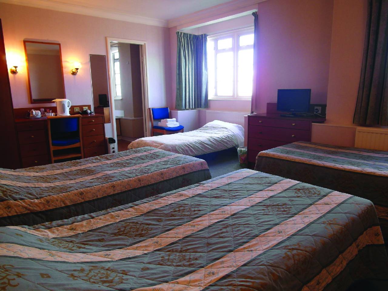County Hotel Skegness (كونتی هتل اسكگنس) 