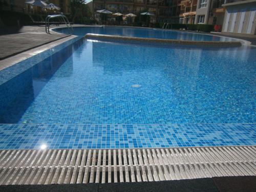 Anna Marina Apartments (آنا مارینا آپارتمنتس) Hotel Description