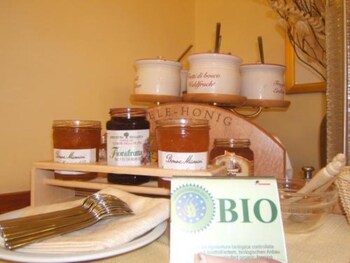 Hotel Ede Breakfast buffet