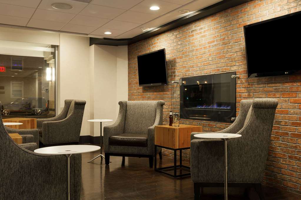 Wyndham Boston Beacon Hill (ویندهام بوستون بیكون هیل) Lobby view