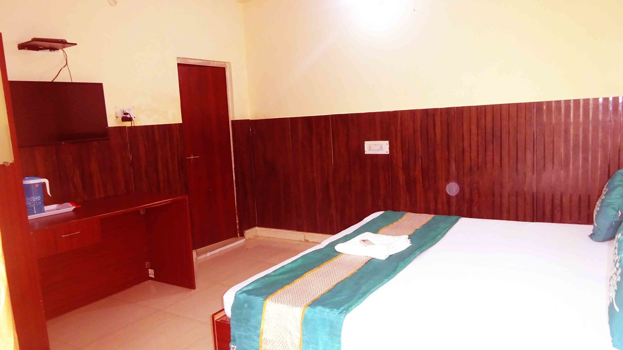 Hotel Madhav Stay 