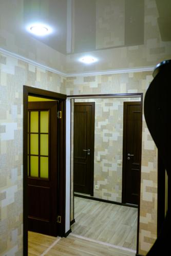 Apartment On Prospekt Yamasheva 60 