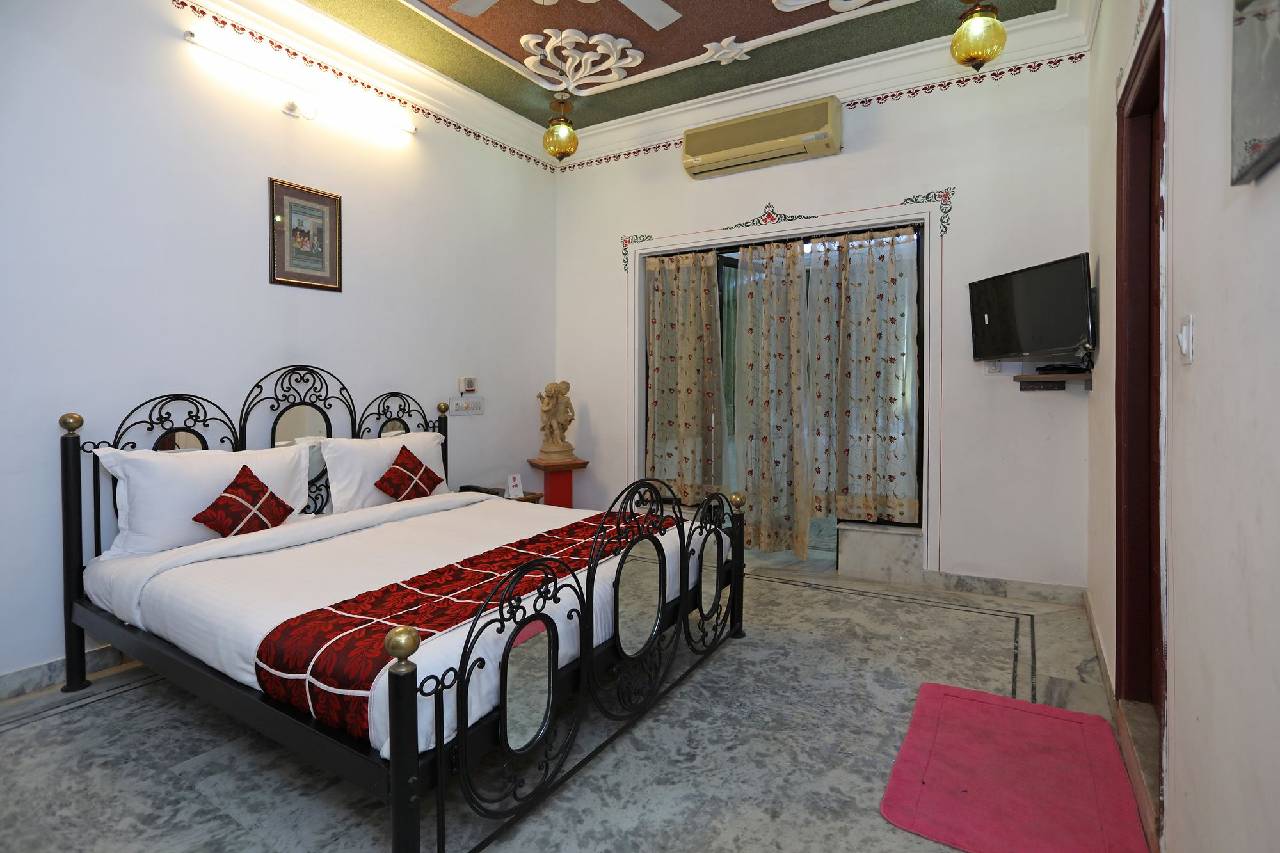 Oyo 3942 Hotel Baba Palace (اویو ۳۹۴۲ هتل بابا پالاس) 