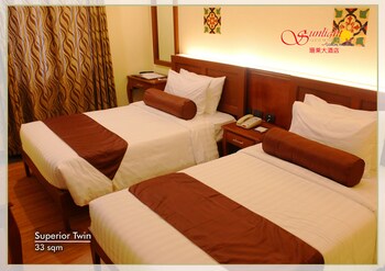 Sunlight Guest Hotel Coron Guestroom