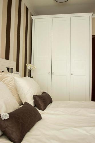Lux New White Apartment 