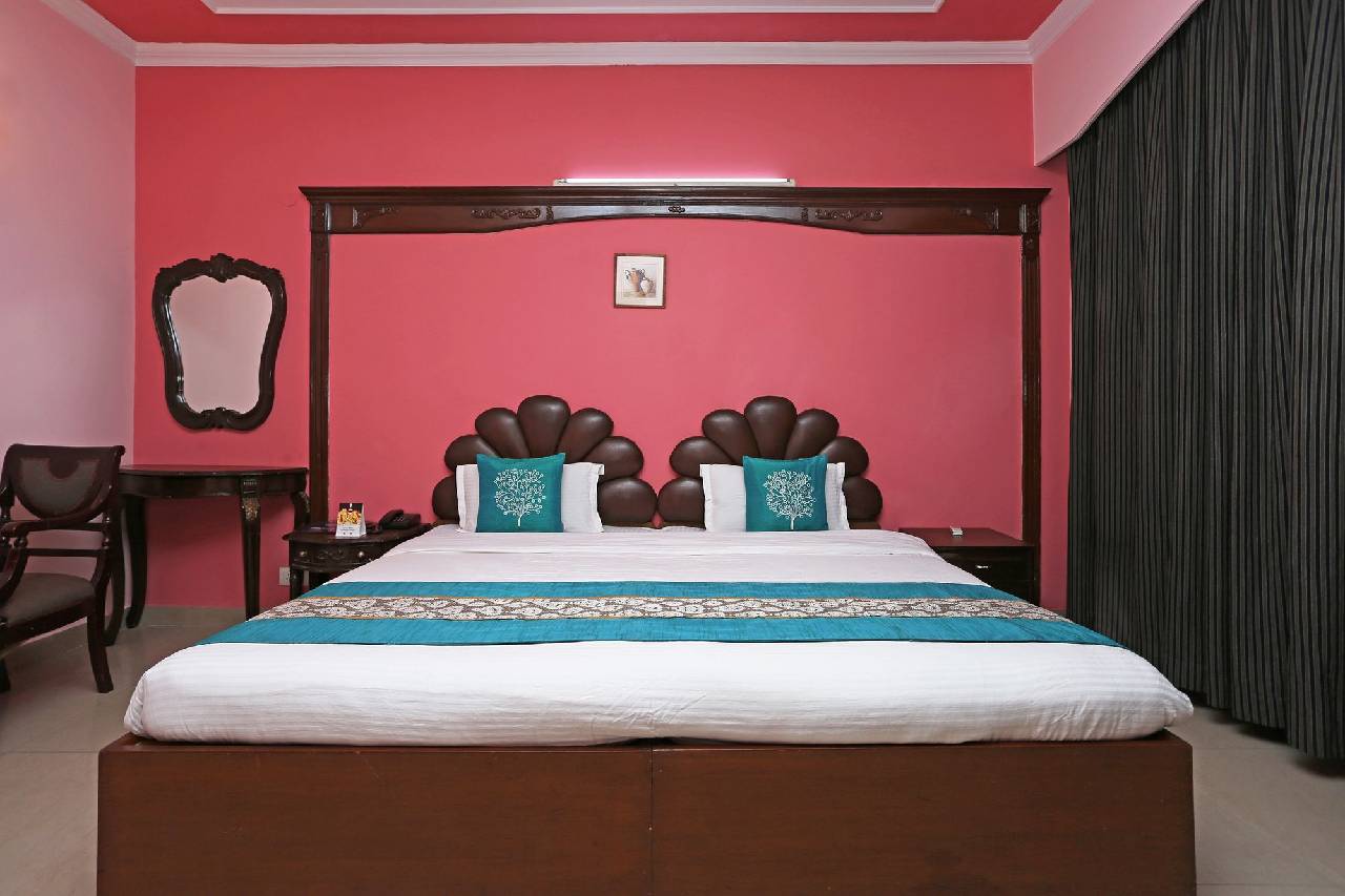 Oyo Rooms Near Akashneem Marg 