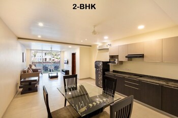 Zondela Inn Luxury Apartments Guestroom