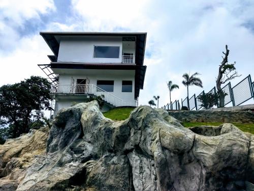 The Lakeview Munnar 