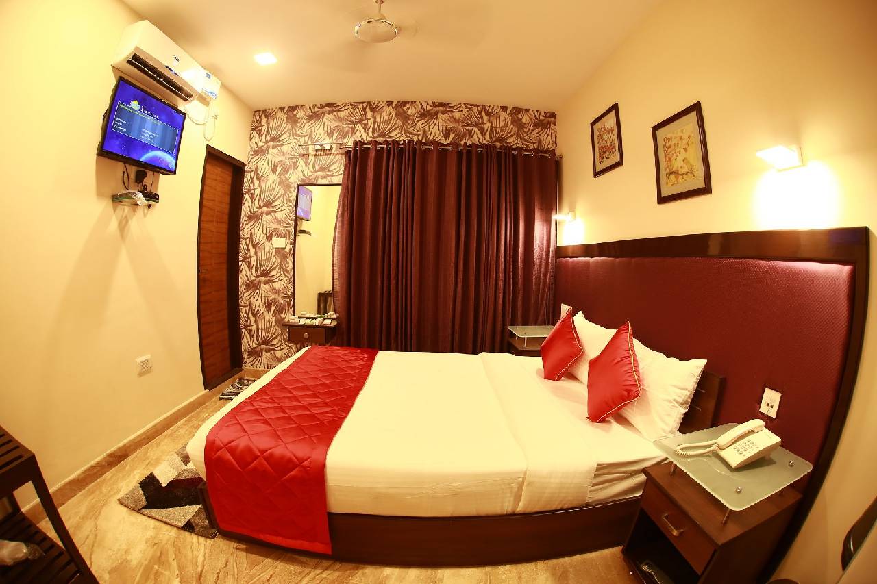 Breeze Suites 