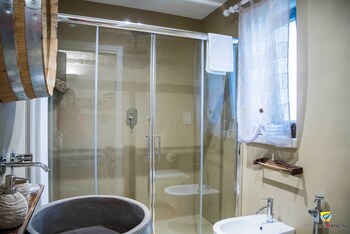 La Linea Dell'orizzonte Bathroom