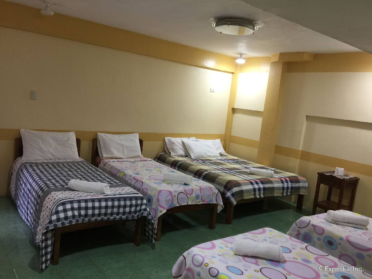 Coron Sunrise Pension House 