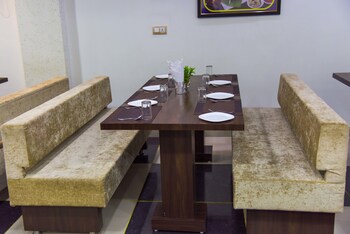 Hotel Tulsi Residency Restaurant