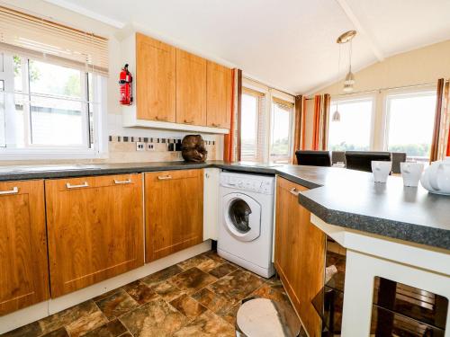 Lakeview Chichester 