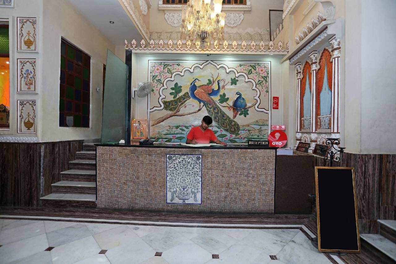 Oyo 3942 Hotel Baba Palace (اویو ۳۹۴۲ هتل بابا پالاس) 
