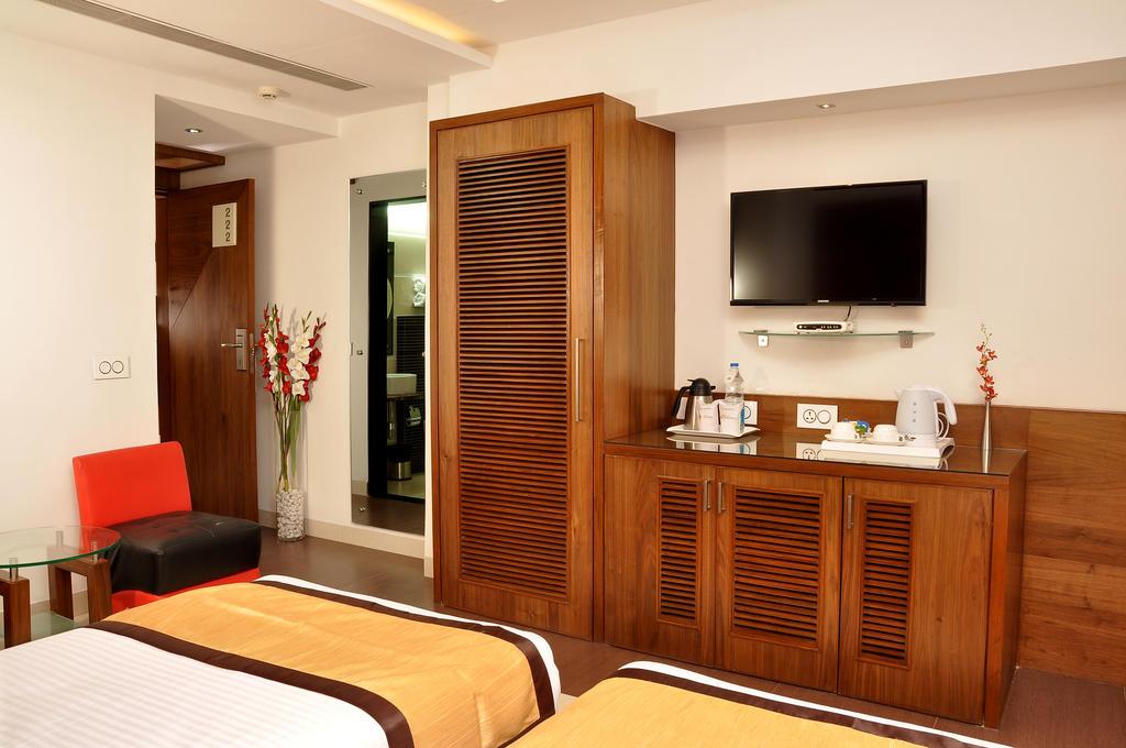 Niharika Hotel 