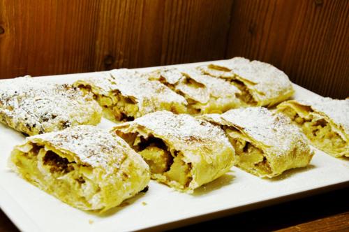 Rifugio Lago Nambino (ریفوجیو لاگو نامبینو) 