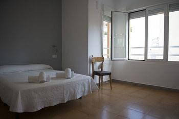 Hostal Y Apartamentos Ripoll 