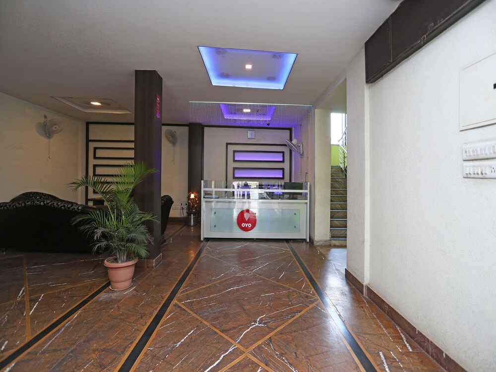 Oyo 3336 Hotel Mantri Residency Lobby