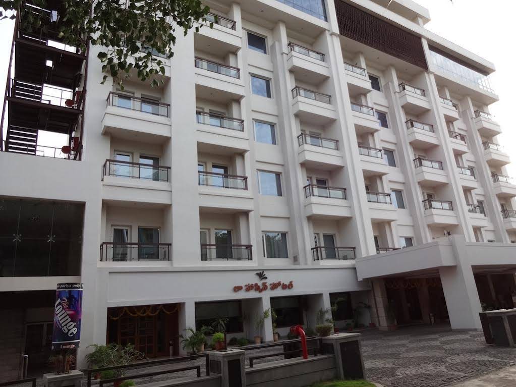 La Hospin Hotel 