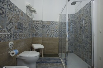 B&b Blanc Maison Etna Relais & Charme Bathroom Shower