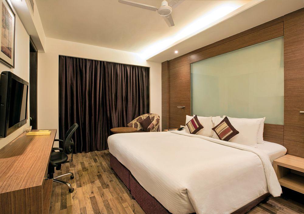 Lemon Tree Hotel Alwar 