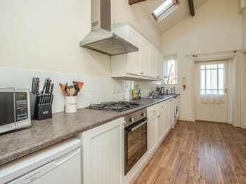 Stewart House In-Room Kitchen