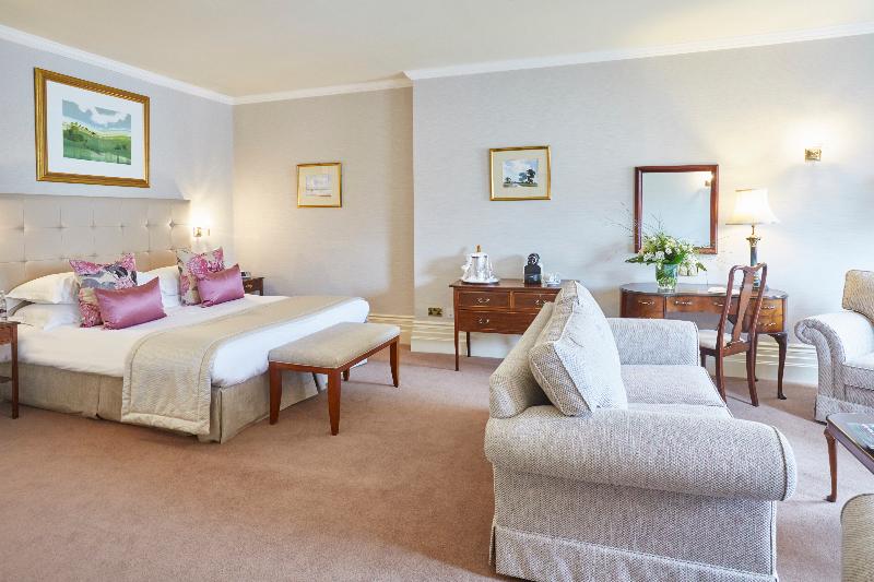 The Grand Hotel Eastbourne ( گرند هتل ایستبورن) Room